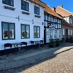 Restaurant Saelhunden リーベ
