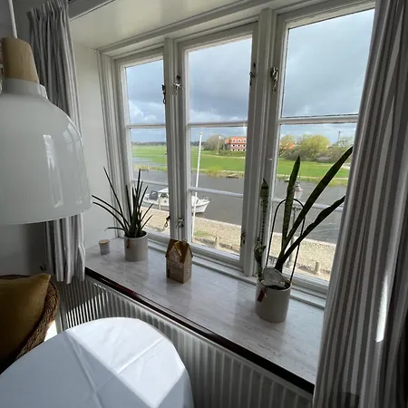 Couette-café Restaurant Saelhunden 4*